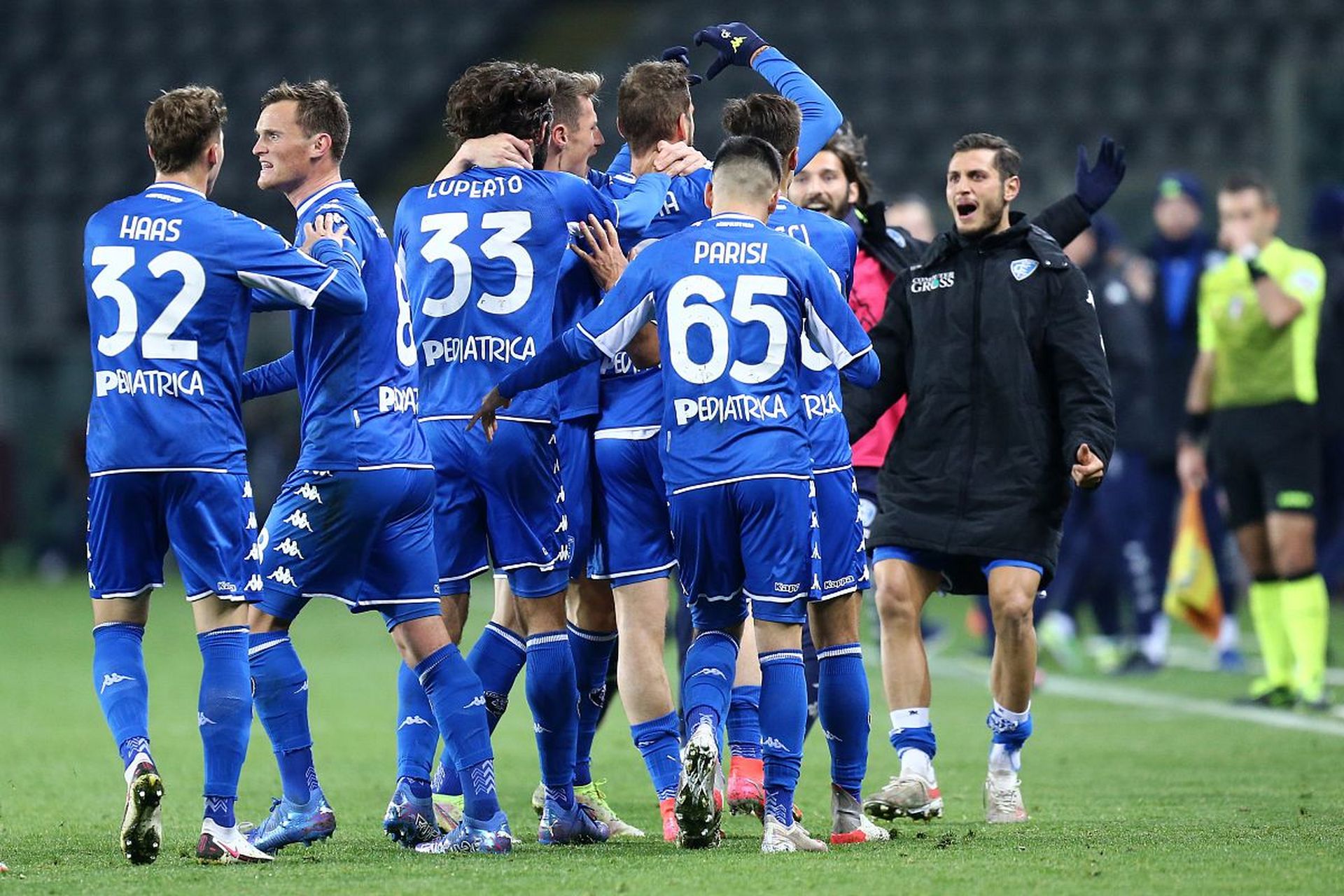 球员表现与 球员表现与